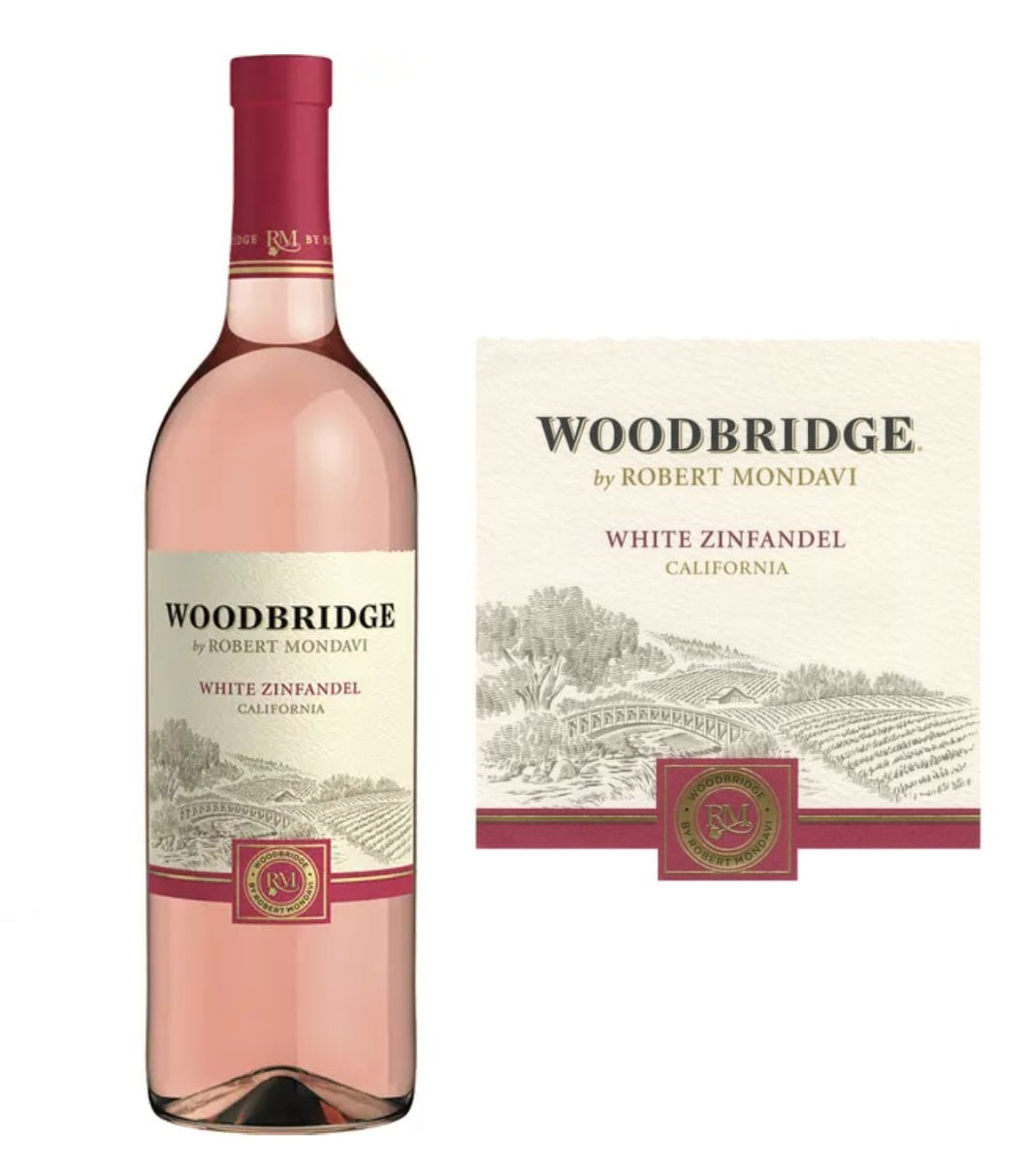 Woodbridge White Zinfandel (750 ml)